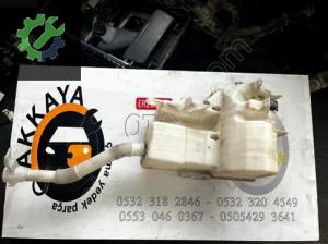 Mitsubishi L200 Cam Su Deposu Orjinal Çıkma