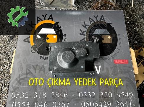 Mitsubishi L200 Kalorifer Kutusu çıkma parça