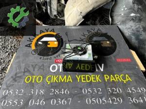 Mitsubishi L200 Orjinal Teyp Navigasyon Bilgi Ekranı Çıkma