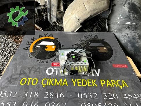 Mitsubishi L200 Bilgi Ekranı çıkma parça