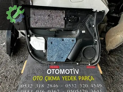 Mitsubishi L200 Sağ Ön Kapı Kolu çıkma parça