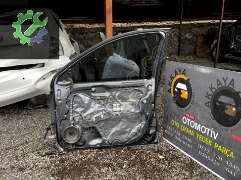 Mitsubishi L200 Sağ Ön Kapı 16-24 çıkma parça