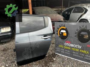 Mitsubishi L200 Sol Arka Kapı Hatasız Orjinal Çıkma (16-24)