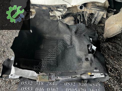 Mitsubishi L200 Taban Halısı 15-24 çıkma parça