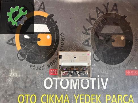 Mitsubishi L200 Tavan Lambası çıkma parça