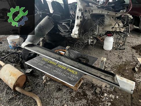 Mitsubishi L200 Basamak 19-24 çıkma parça
