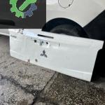 Mitsubishi L300  bagaj kapağı