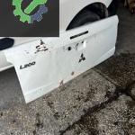 Mitsubishi L300  bagaj kapağı