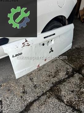 Mitsubishi L300 Bagaj Kapağı çıkma parça