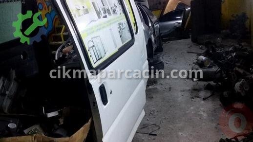 Mitsubishi L300 Külbütör Kapağı çıkma parça