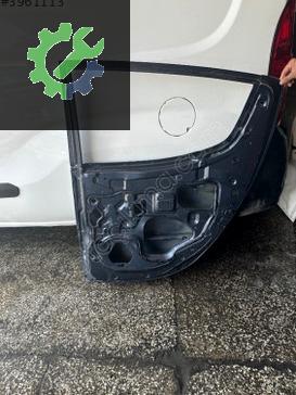 Mitsubishi L300 Sağ Arka Kapı çıkma parça