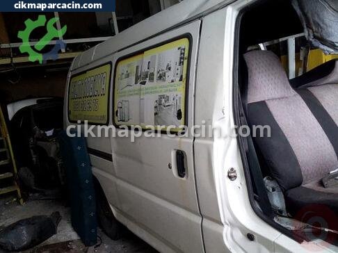 Mitsubishi L300 Sağ Arka Kapı çıkma parça