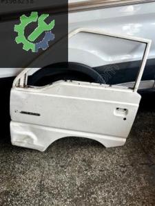Mitsubishi L300 sol ön kapı