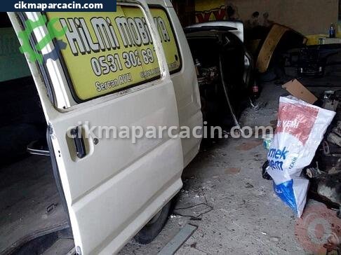 Mitsubishi L300 Sol Sürgülü Kapı çıkma parça