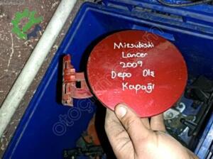 Mitsubishi Lancer 2025 Depo Kapağı Çıkma