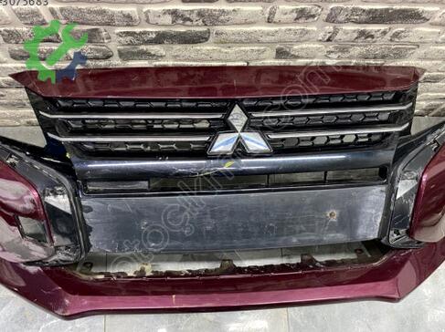 Mitsubishi Space Star Ön Tampon 6400J973ZZ çıkma parça