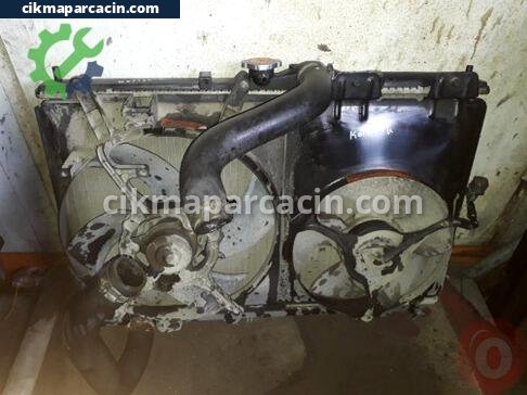 Mitsubishi Carisma Su Radyatörü çıkma parça