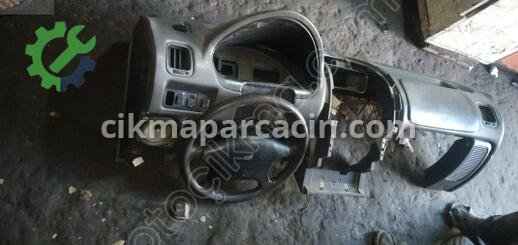 Mitsubishi Carisma Direksiyon Simidi çıkma parça