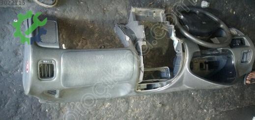 BMW 8 Serisi Torpido çıkma parça