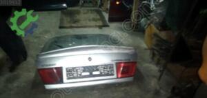 Mitsubişi karisma bagaj kapağı bagaj kapısı