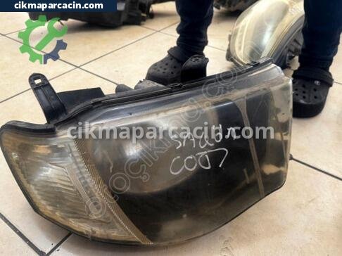 Mitsubishi L200 Sağ Ön Far çıkma parça