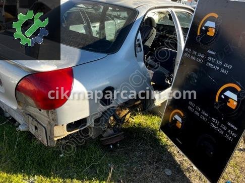 Mazda 2 Sağ Arka Çamurluk çıkma parça
