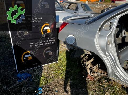 Mazda 2 Sağ Arka Çamurluk çıkma parça