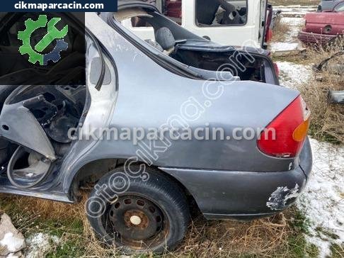 Ford Mondeo Sol Arka Çamurluk çıkma parça