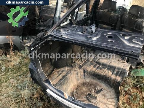 Ford Mondeo Sol Arka Çamurluk çıkma parça