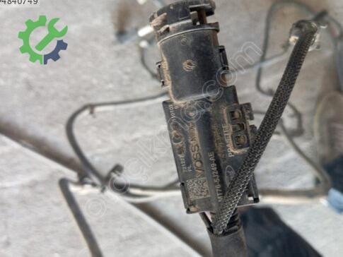 Ford Tourneo Courier Rail Borusu MT76-5249-AE çıkma parça