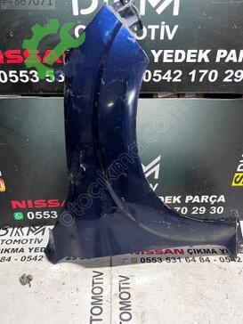Nissan Navara Çamurluk çıkma parça