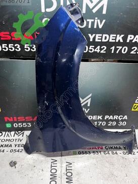 Nissan Navara Çamurluk çıkma parça