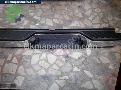 Nissan Navara Arka Tampon çıkma parça
