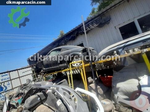 Volkswagen Beetle Sol Ön Kapı çıkma parça
