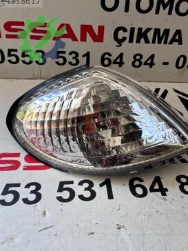 Nissan Almera Sinyal çıkma parça