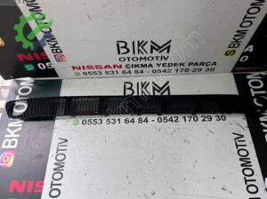 Nissan Almera Tampon Izgarası Çıkma