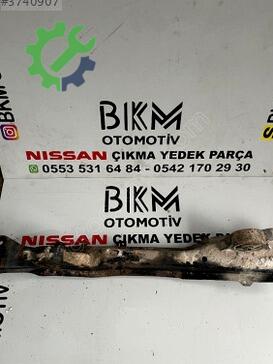 Nissan Almera Travers çıkma parça