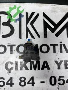Nissan Almera 2000 – 2006 Çıkma Far Motoru