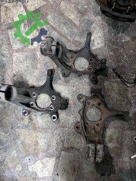 Nissan Almera Taşıyıcı çıkma parça
