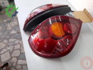 Nissan Almera Sağ Sol Stop Çıkma (2. Adet)