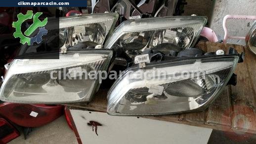 Nissan Almera Sol Ön Far çıkma parça