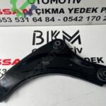 Nissan Juke 2011 – 2025 Salıncak Çıkma