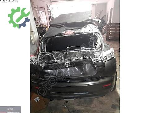 Nissan Juke Bagaj Menteşesi çıkma parça