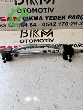 Nissan Juke Silecek Kolu çıkma parça