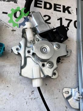 Nissan Juke Cam Krikosu çıkma parça