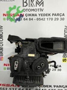 Çıkma Nissan Juke Kalorifer Kutusu (2. Adet)