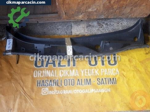 Nissan Juke Ön Cam Izgarası çıkma parça