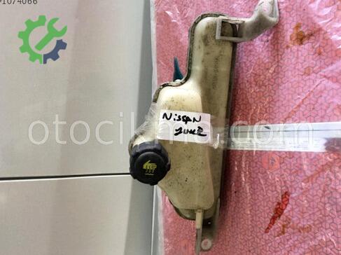 Nissan Juke Yedek Su Deposu çıkma parça