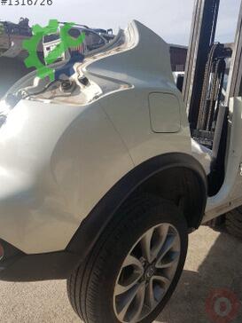 Nissan Juke Sağ Arka Çamurluk çıkma parça
