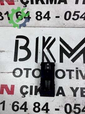 Nissan Juke Cam Açma Düğmesi çıkma parça